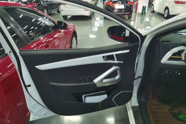 Used JAC Refine S2 2015 1.5L Manual Luxury Smart Model