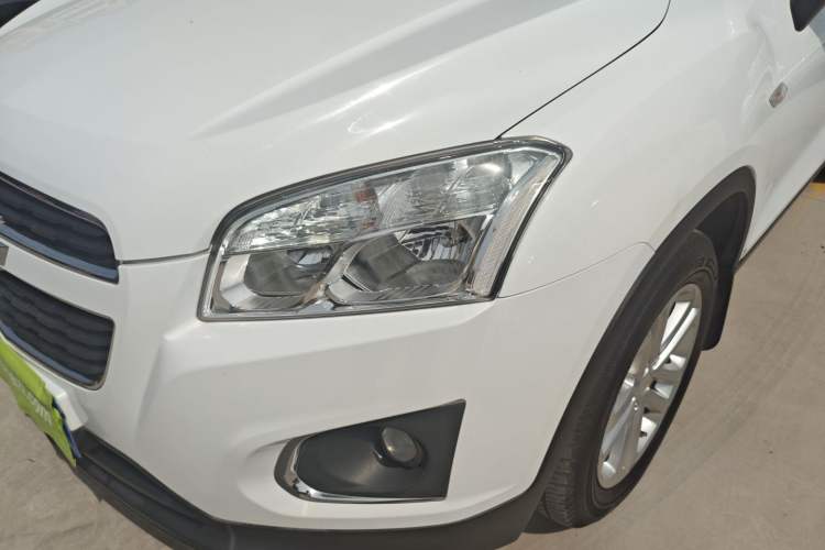 Used Chevrolet Trax 2016 1.4T Automatic Two-Wheel Drive Comfort Version with Sunroof
