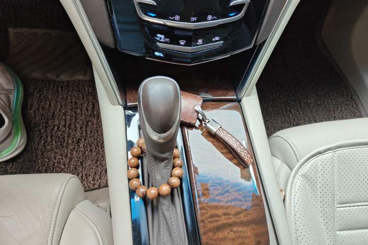 Used Cadillac XTS 2014 28T Comfort Version
