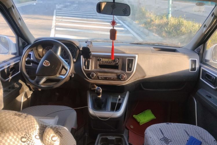 Used Jinbei Hiace King 2021 2.0L City Transport King Series Express Model Standard Top 6-Seater 1TZS
