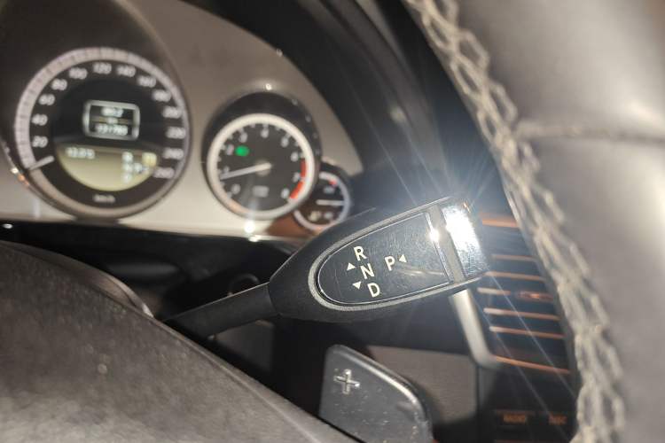 Used Mercedes-Benz E-Class 2012 E 260 L CGI Fashion Model