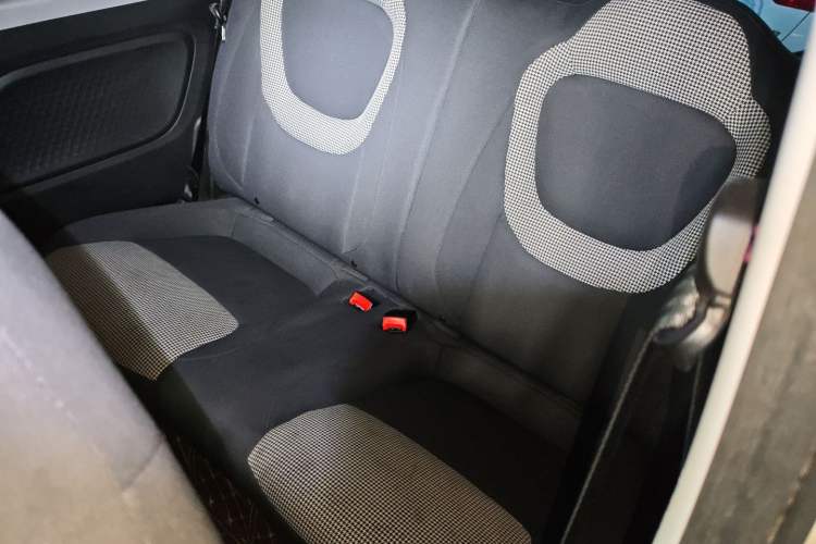 Used Wuling Hongguang MINIEV 2024 3rd Generation 215km Advanced Version Left Rear Seat