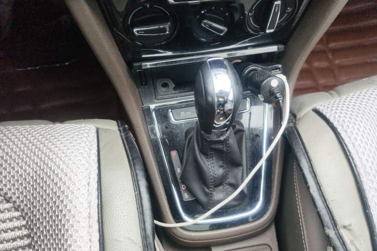 Used Volkswagen Bora 2015 Value Edition 1.6L Automatic Comfort Version