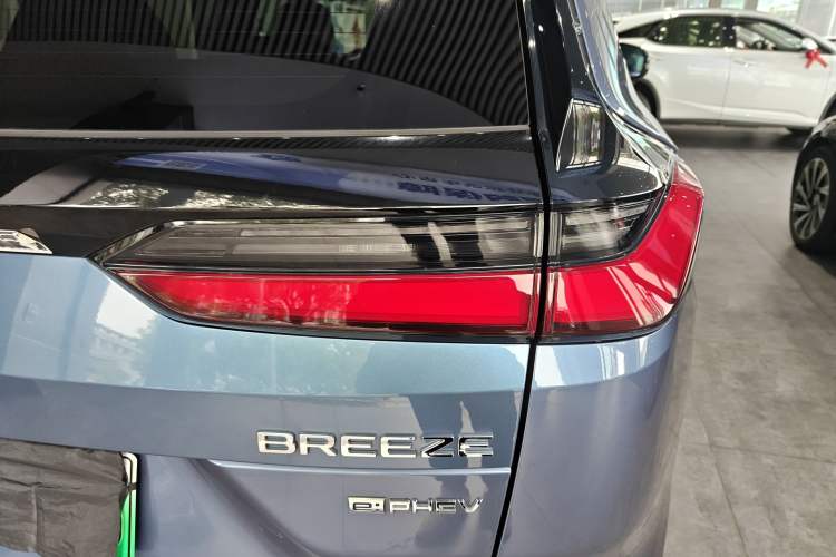 Used Honda Breeze New Energy 2023 ePHEV Ultimate Edition Exterior 3