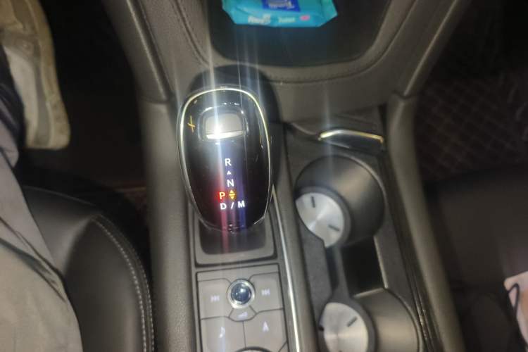 Used Cadillac XT5 2020 Revised Version 28T Four-Wheel Drive Tech Edition Gear Lever