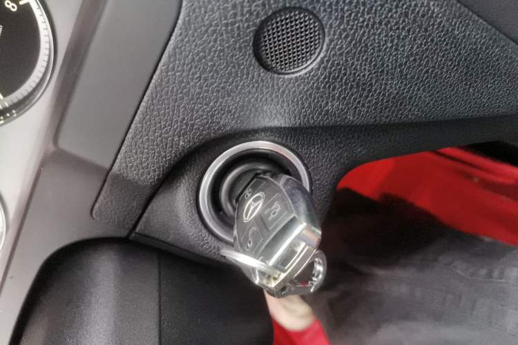 Used Mercedes-Benz C-Class 2010 C 200 CGI Fashion Model Vehicle Key