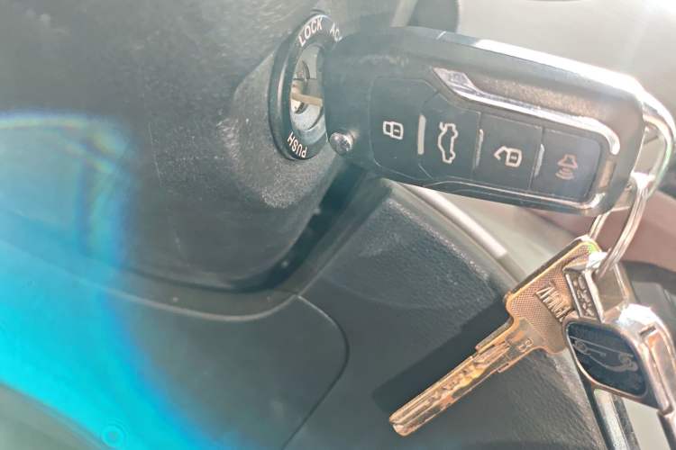 Used JAC Refine M3 2022 1.8L 7-seat Standard Edition Vehicle Key