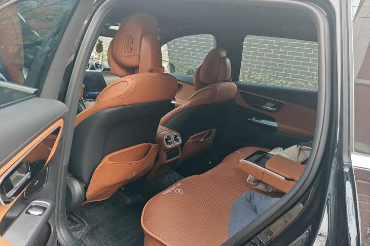 Used Mercedes-Benz GLC 2024 GLC 300 L 4MATIC Dynamic Edition 5-seater
