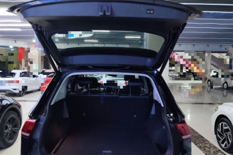 Used Volkswagen Tiguan L 2021 330TSI Automatic Two-Wheel Drive R-Line Enhanced Edition Trunk