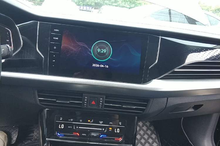 Used Volkswagen Passat 2023 Facelift 330TSI Luxury Edition Audio And AC Panel