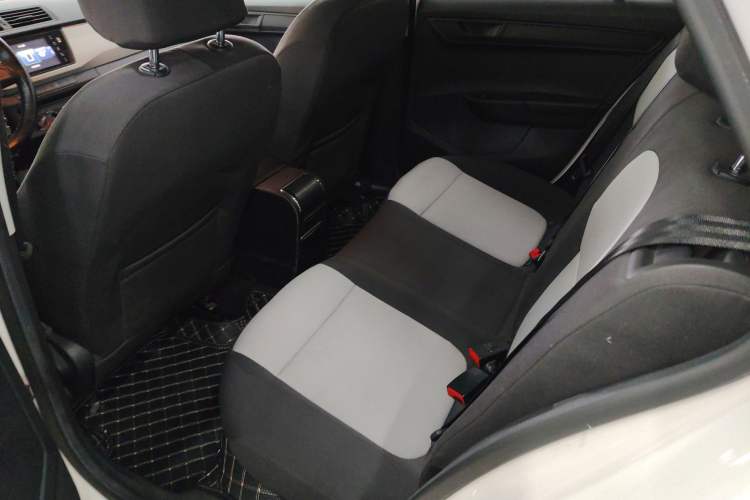 Used Skoda Fabia 2017 1.4L Automatic Car Enjoy Edition