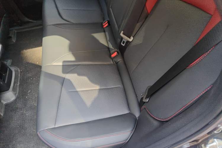 Used CHANGAN OSHAN Z6 2023 Blue Whale 1.5T DCT Smart Luxury Model Left Rear Seat