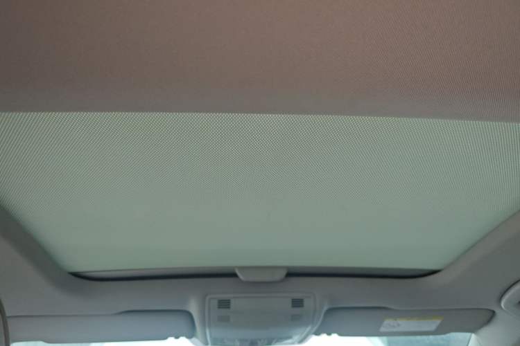 Used Volkswagen Golf 2015 1.6L Automatic Comfort Model Headliner