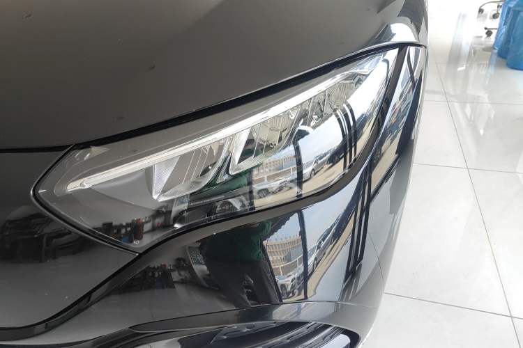 Used Mercedes-Benz EQE 2022 350 Pioneer Edition Left Front Headlight