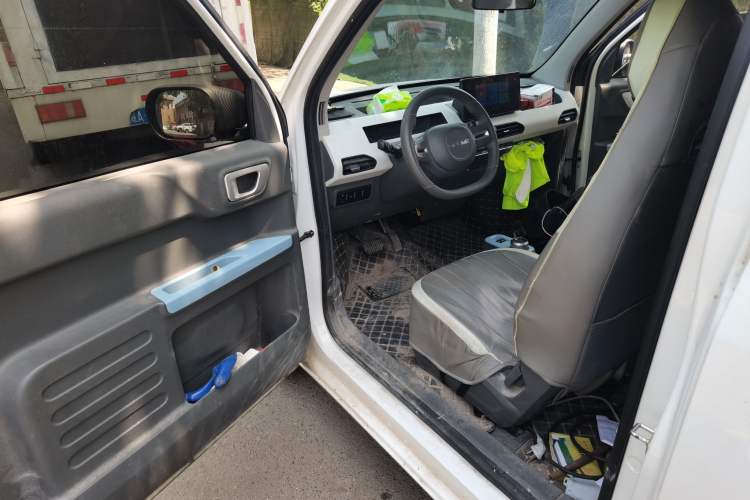 Used Geely Galaxy Panda 2023 Panda Mini 200km Endurance Bear
