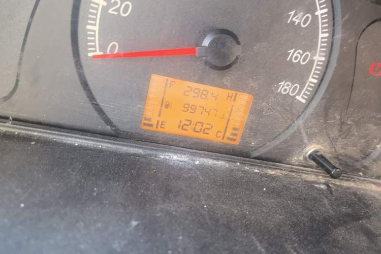 Used Wuling Zhiguang 2020 1.2L Van Utility Model China VI Emission Standard 2 Seats LSI
