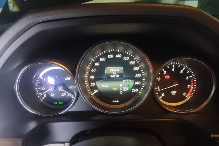 Used Mercedes-Benz E-Class 2015 E 200 L Instrument Cluster