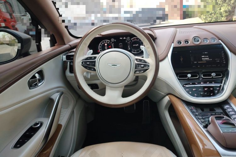 Used AstonMartin DBX 2022 3.0T STRAIGHT-SIX Steering Wheel
