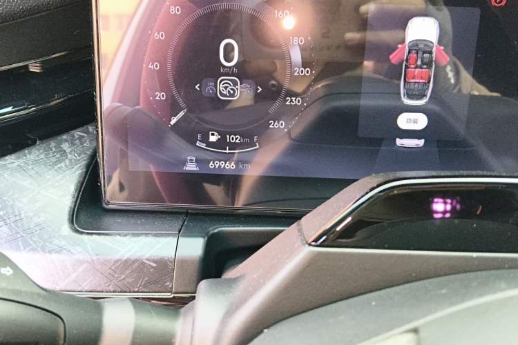 Used Lynk & Co 09 2021 2.0T Halo Seven-Seater