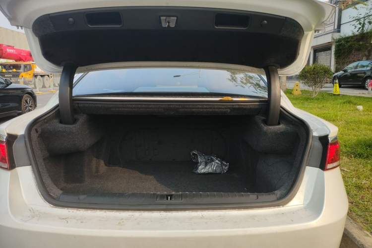 Used Geely Auto Emgrand GT New Energy 2018 1.5T PHEV Yaoxiang Edition Trunk