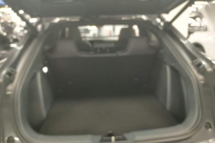 Used CHANGAN UNI-T 2020 1.5T Prestige Version Trunk