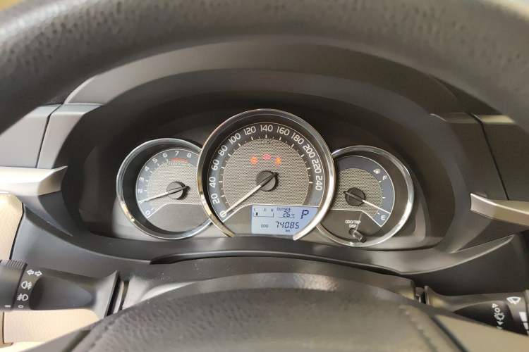 Used Toyota Corolla 2014 1.6L CVT GL Instrument Cluster