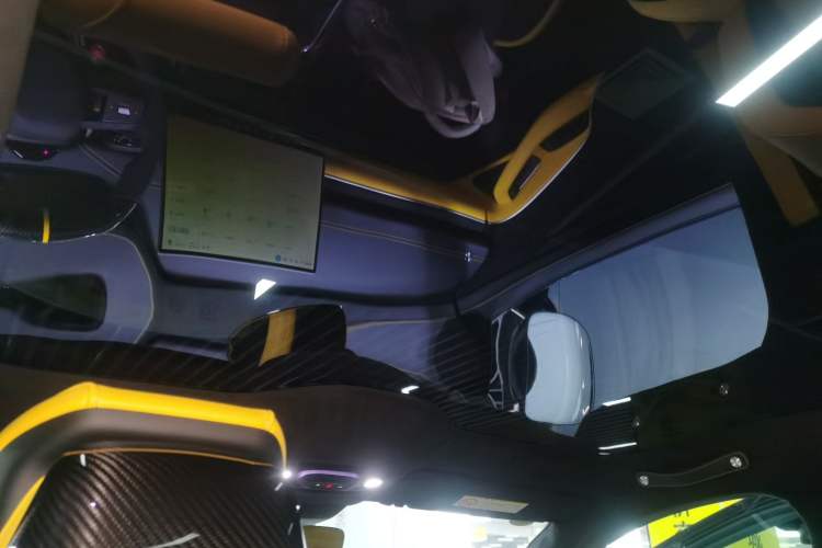 Used Xiaomi Auto SU7 Ultra 2025 Ultra Model Headliner