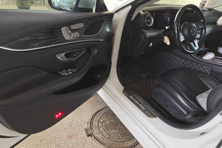 Used Mercedes-Benz CLS 2020 CLS 300 Sport Edition Driver Seat