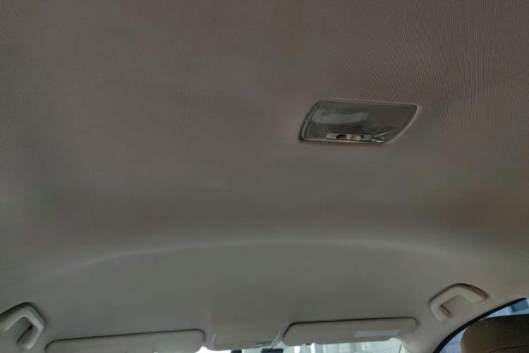 Used Honda CR-V 2012 2.0L two-wheel drive urban version