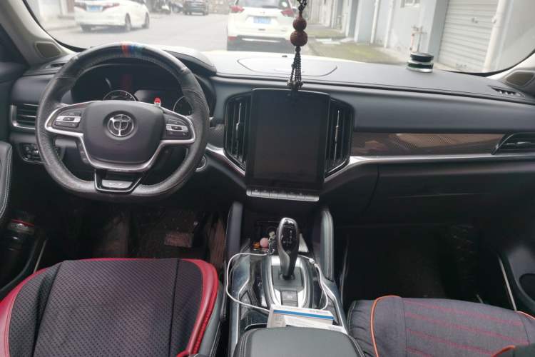 Used Brilliance V7 2018 280T DCT Luxury Model 5 Seats