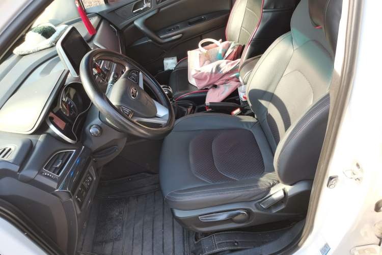 Used JAC Refine S3 2018 Custom Edition 1.5L Manual Luxury Smart Model
