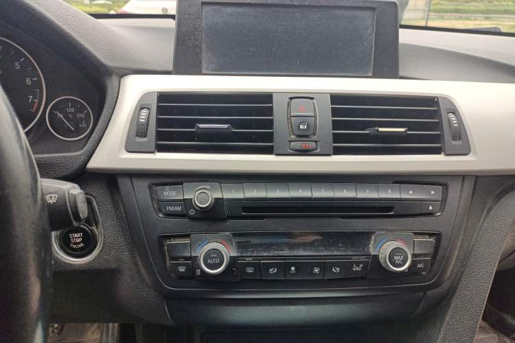 Used BMW 3 Series 2015 320Li Luxury Edition Fashion Model