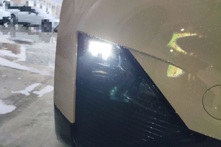 Used Lynk & Co Z20 2025 530 km Range Rear-Wheel Drive Pro Right Front Headlight