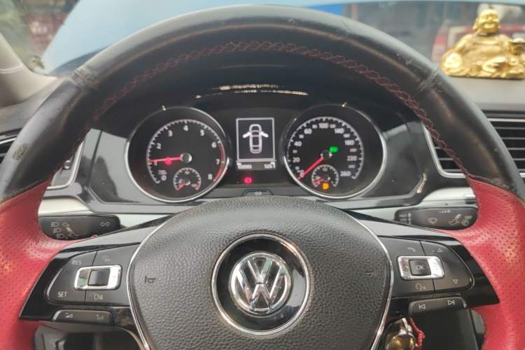 Used Volkswagen Lamando 2015 330TSI DSG Comfort Edition Instrument Cluster