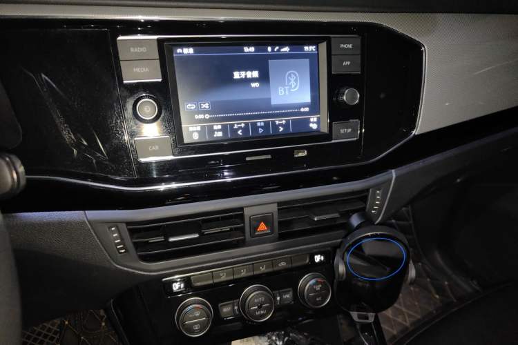 Used Volkswagen Tayron 2019 330TSI Two-Wheel Drive Luxury Model China VI Standard Audio And AC Panel