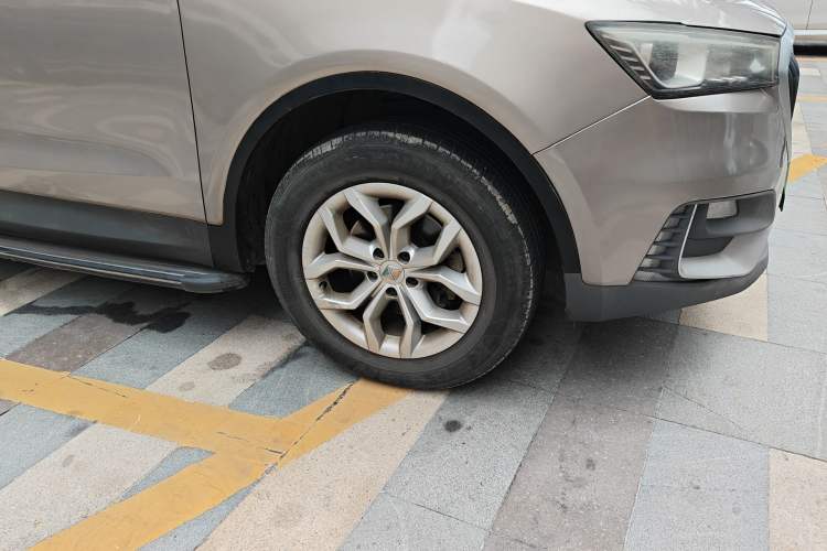 Used BORGWARD BX5 2017 20TGDI Automatic Two-Wheel Drive Pioneer Edition