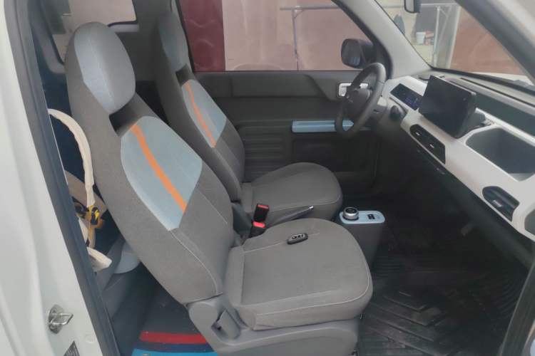 Used Geely Galaxy Panda 2024 Panda Mini 200km Endurance Bear
