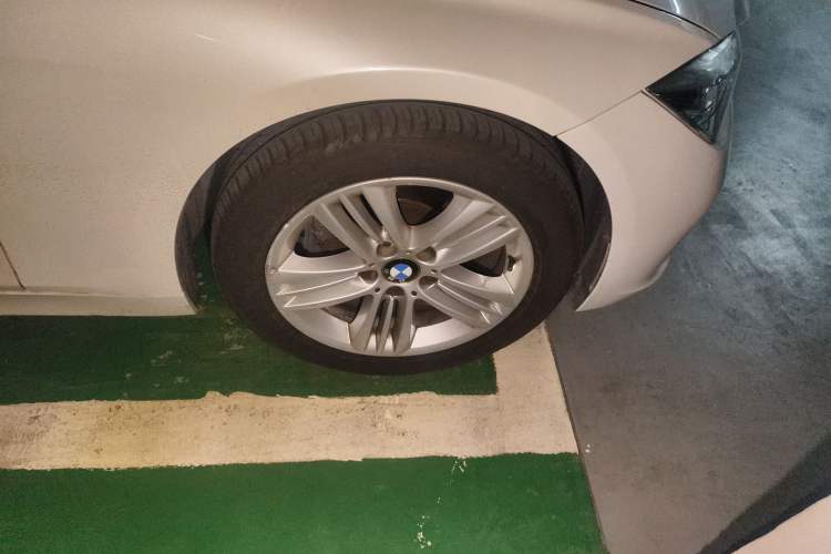 Used BMW 3 Series 2017 318i Fashion Model Exterior 7