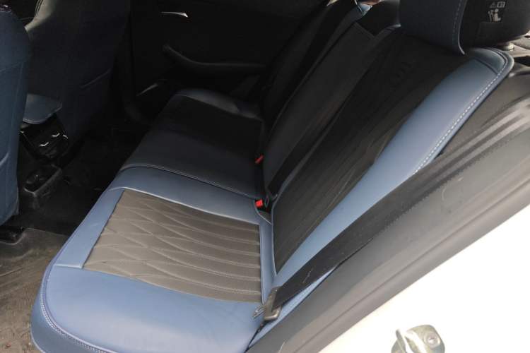 Used Roewe i5 2023 1.5L Manual Comfort Edition
