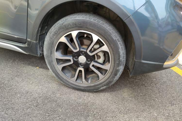 Used Geely Auto Vision X3 2017 1.5L Automatic Elite Model
