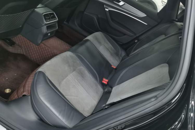 Used Audi A6L 2022 40 TFSI Luxury Dynamic Model
