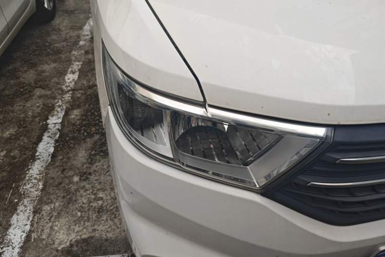 Used Wuling Hongguang V 2021 1.5L Jingqu Version LAR
