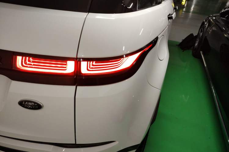 Used Land Rover Range Evoque 2020 249 PS R-DYNAMIC SE Sport Technology Edition Right Rear Taillight