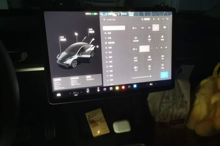 Used Tesla Model Y 2021 Standard Range Rear-Wheel Drive Version Audio And AC Panel