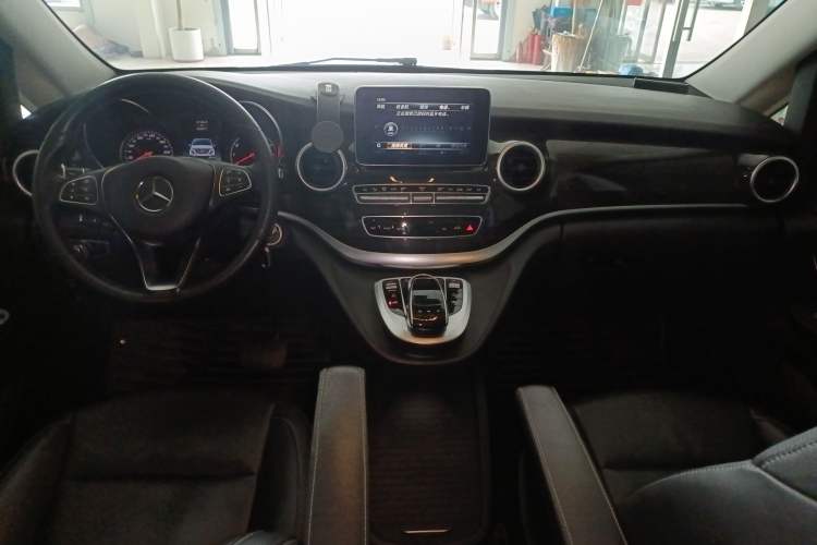 Used Mercedes-Benz V-Class 2018 V 260 Avantgarde Edition China V