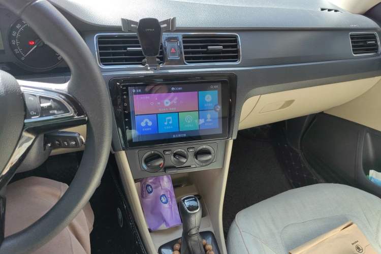 Used Skoda Rapid 2015 1.6L Automatic Smart Selection Model