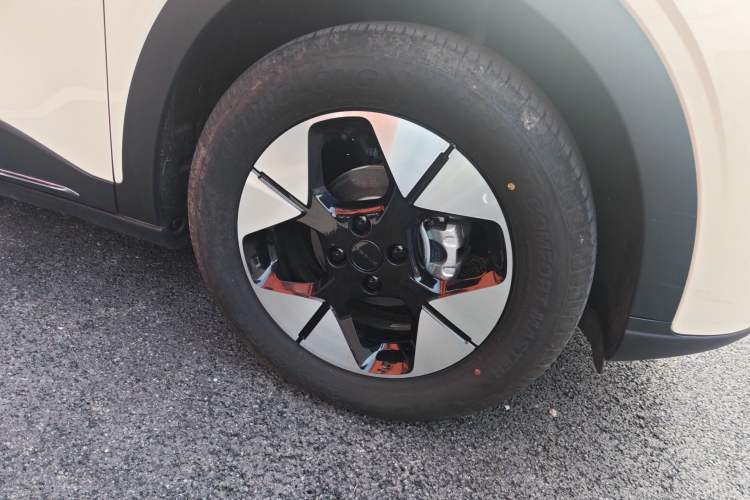 Used Geely Galaxy Geome 2025 UP 410km Exploration Edition