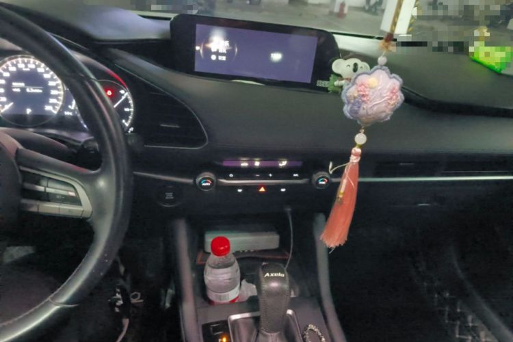 Used Mazda 3 Axela 2020 1.5L Automatic Luxury Version Audio And AC Panel