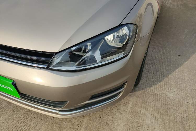 Used Volkswagen Golf 2015 1.4TSI Automatic Luxury Model Left Front Headlight