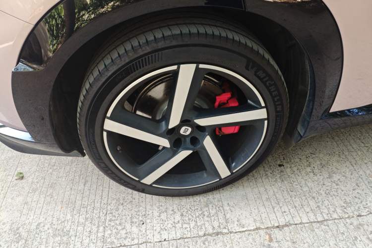 Used Xiaomi Auto YU7 2025 Ultra-Long Range High-Performance All-Wheel-Drive Max Edition